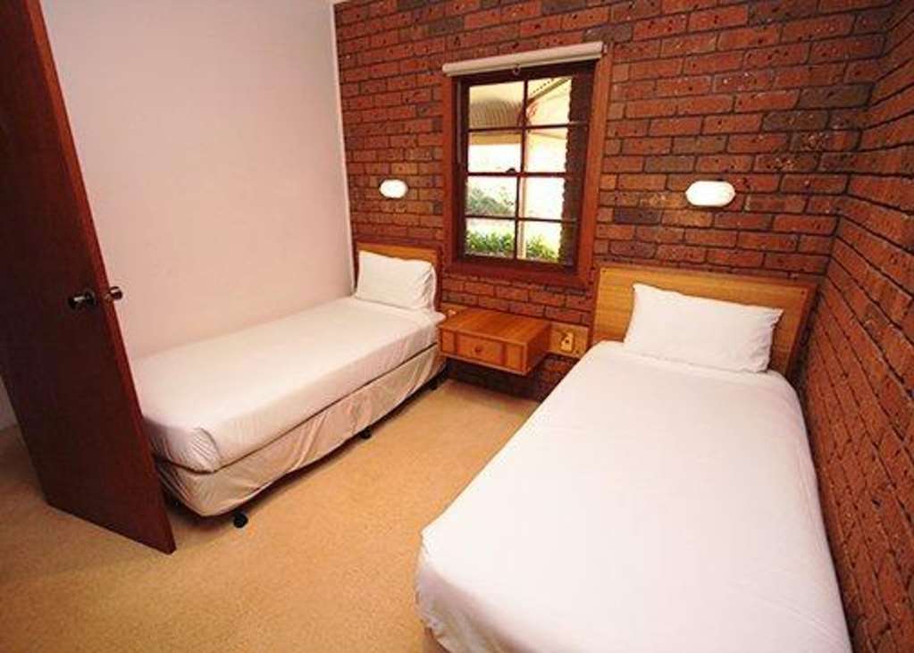 Grange Burn Motel Hamilton Room photo